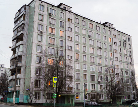 Особенности остекления Брежневок